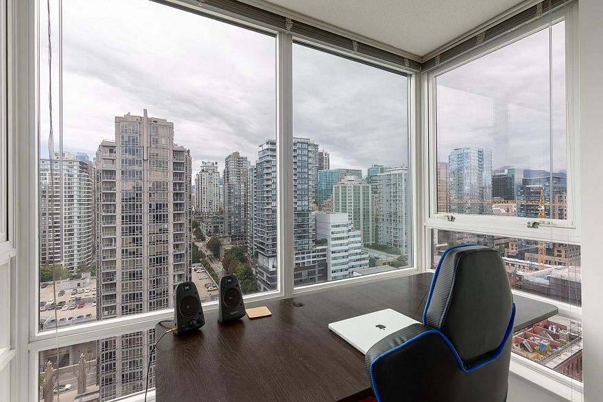 2710 928 Beatty Street