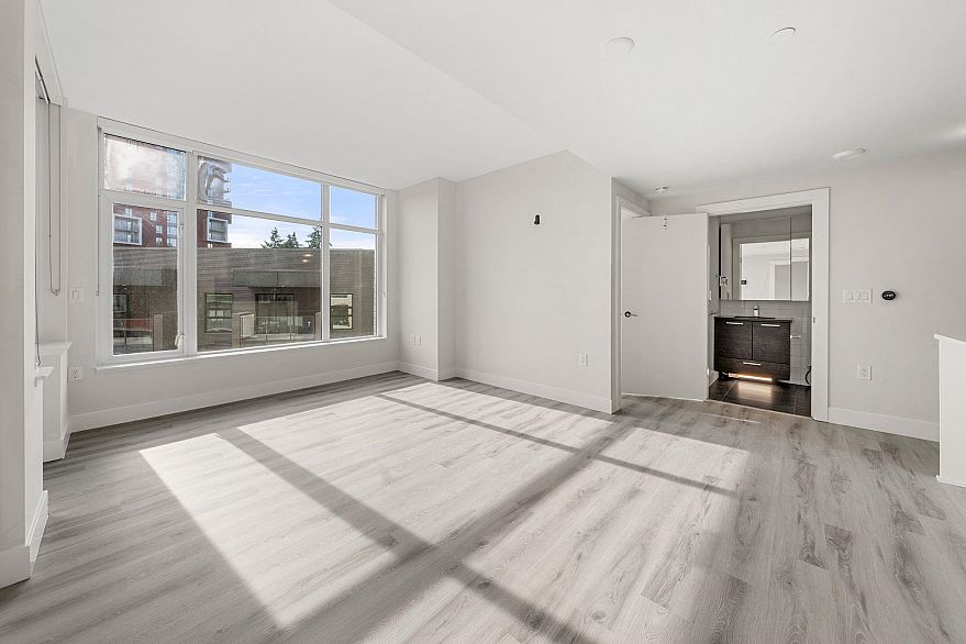 609 3451 Sawmill Crescent