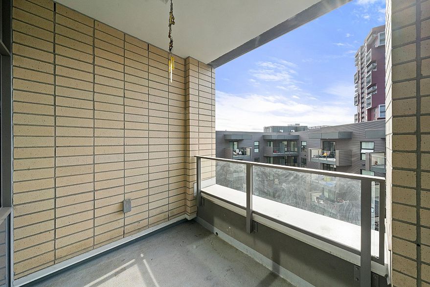 609 3451 Sawmill Crescent