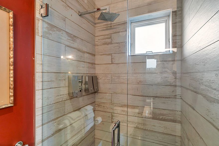 5062 Granville Street