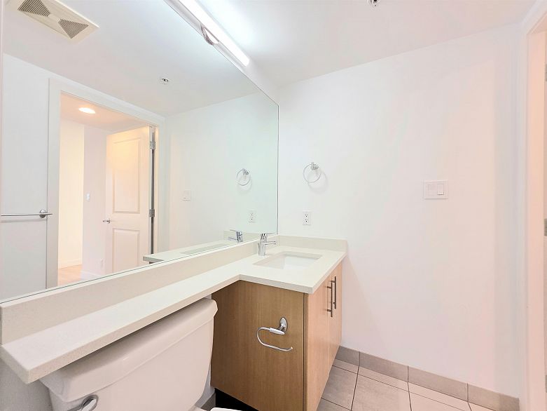 602 3660 Vanness Avenue