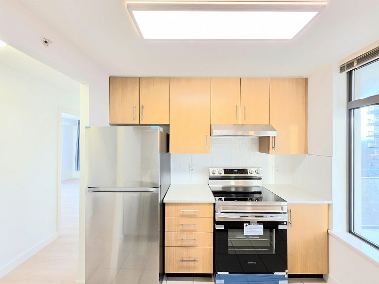 602 3660 Vanness Avenue