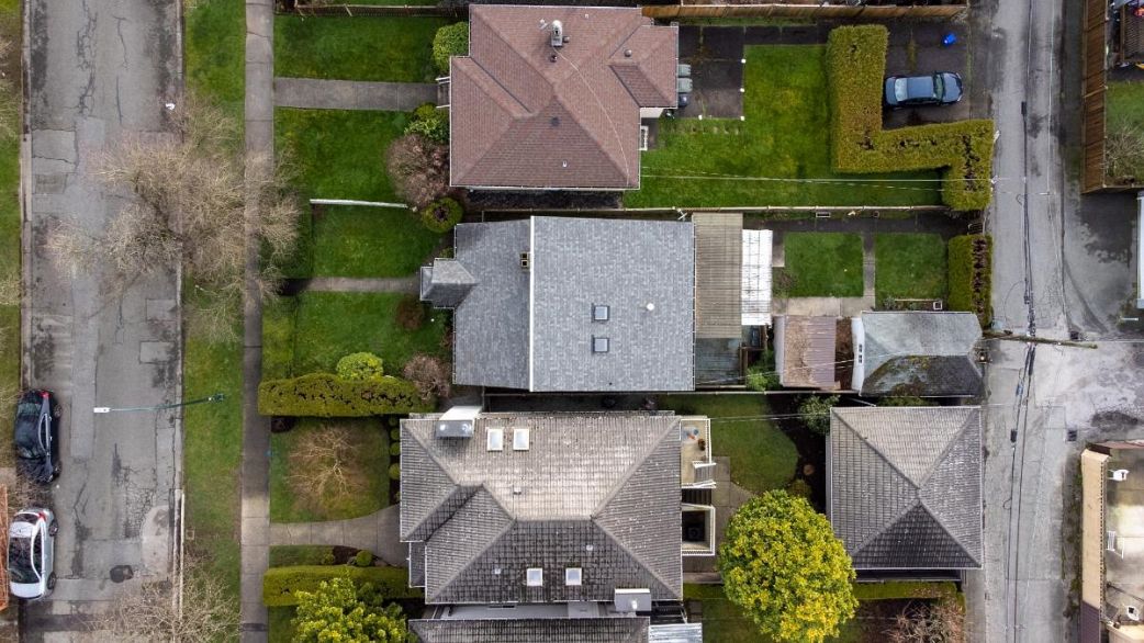 3555 Trafalgar Street