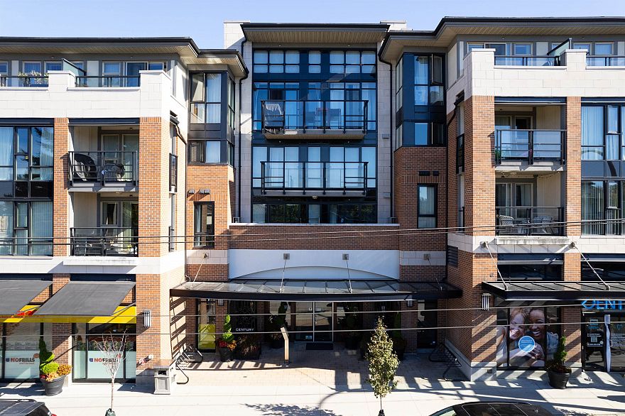 206 4550 Fraser Street