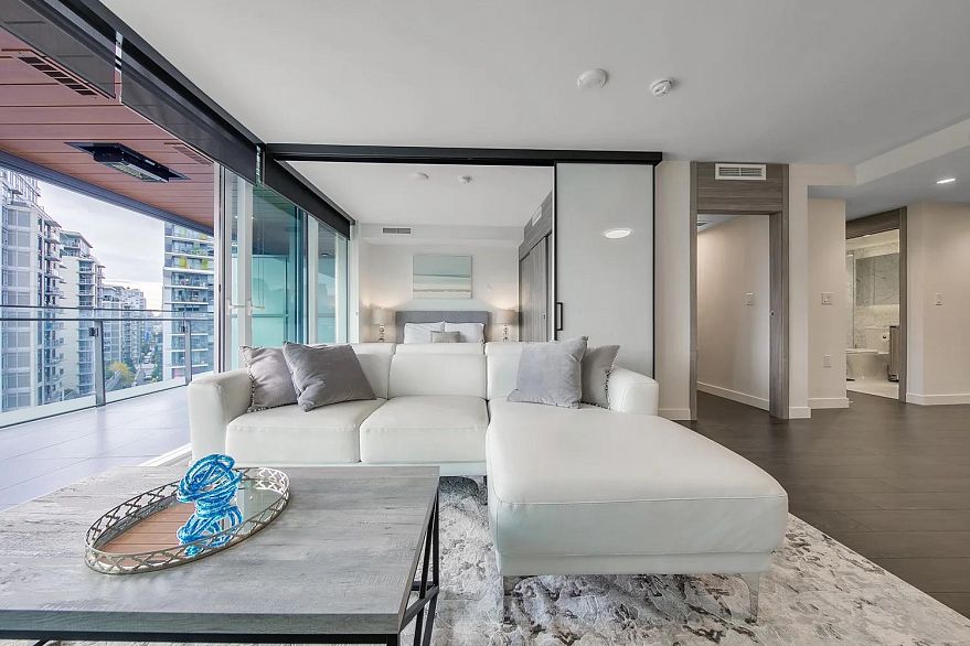 1008 1768 Cook Street