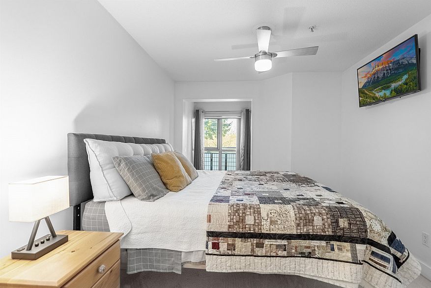 206 4550 Fraser Street