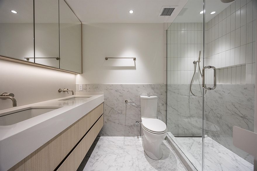 203 778 W 27th Avenue