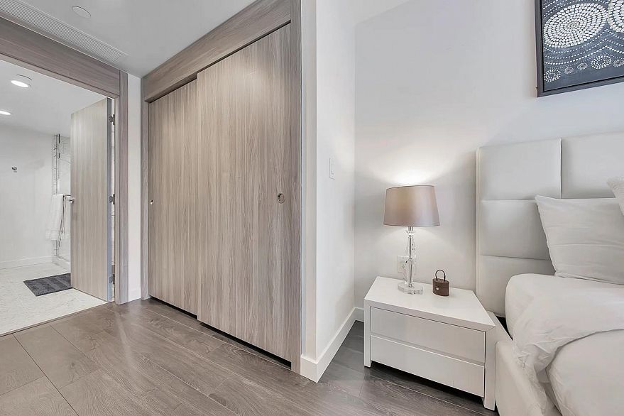 1008 1768 Cook Street