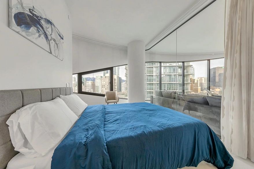 1308 1033 Nelson Street