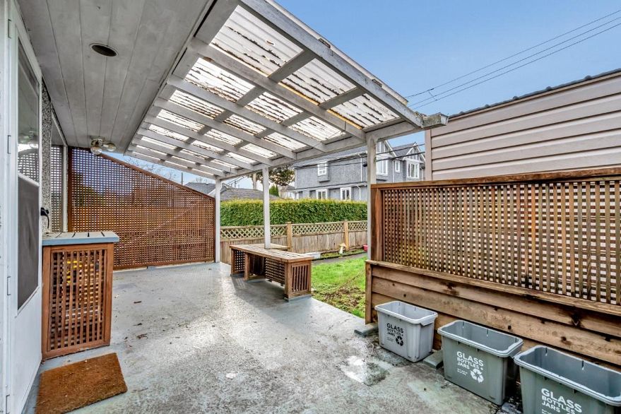 3555 Trafalgar Street