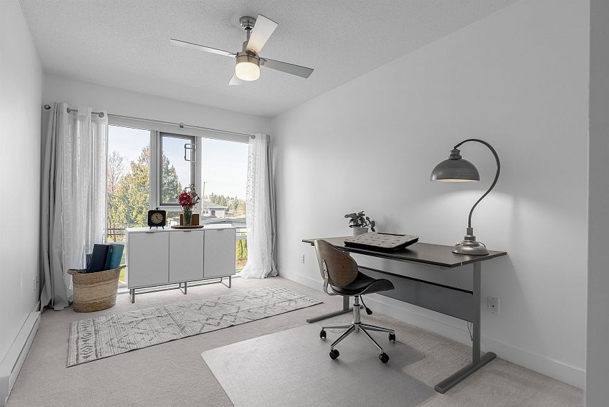 206 4550 Fraser Street