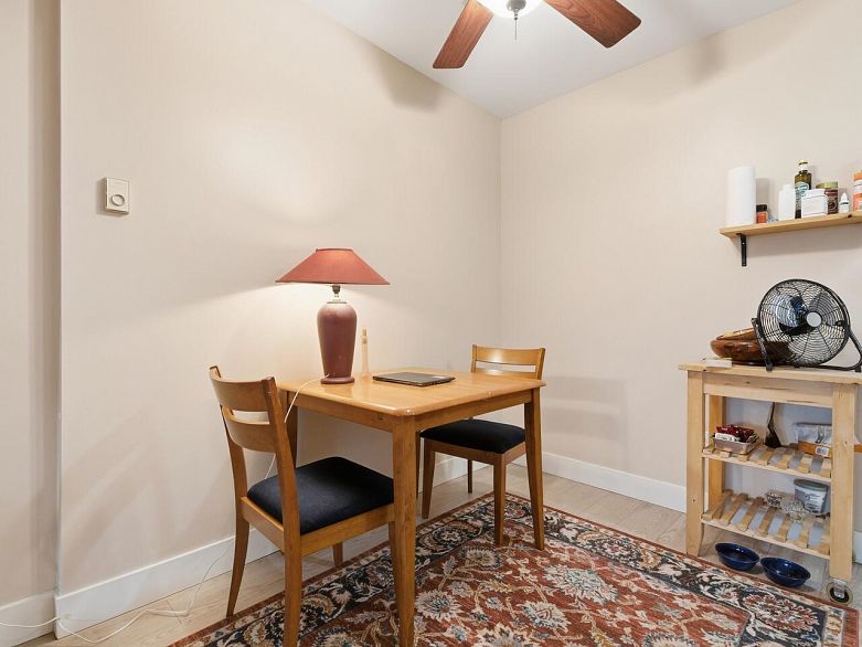 102 1655 Nelson Street