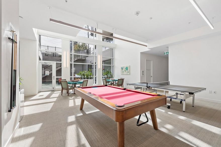 104 438 W King Edward Avenue