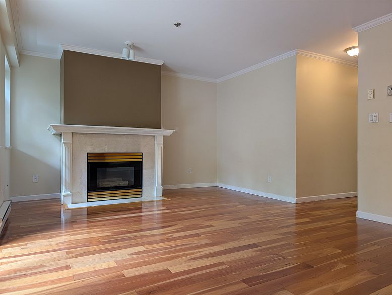 104 5880 Hampton Place