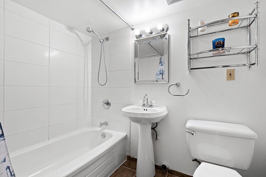 1829 1831 W 2nd Avenue