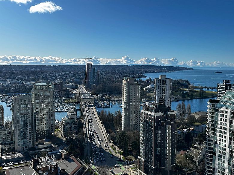 3309 1289 Hornby Street