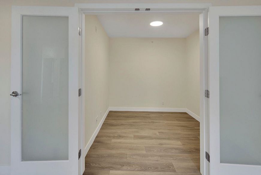 401 7088 Mont Royal Square