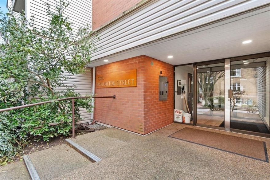 207 1080 Broughton Street