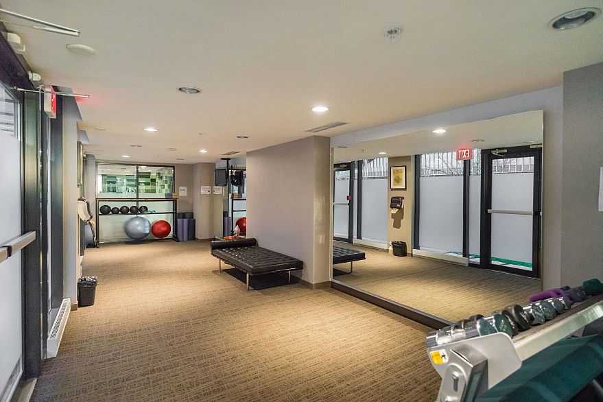 1901 33 Smithe Street