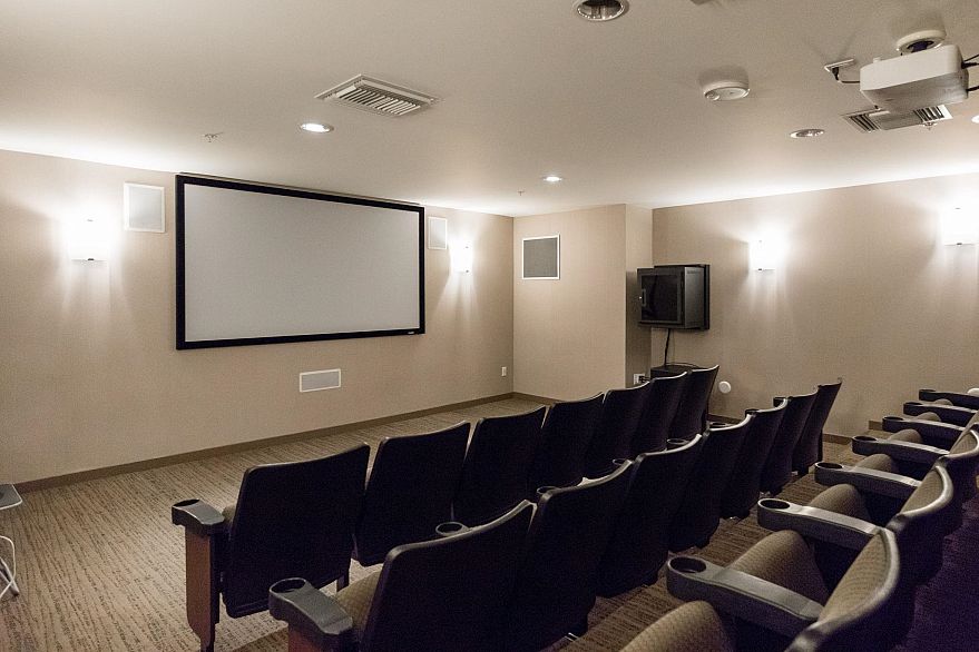 1901 33 Smithe Street