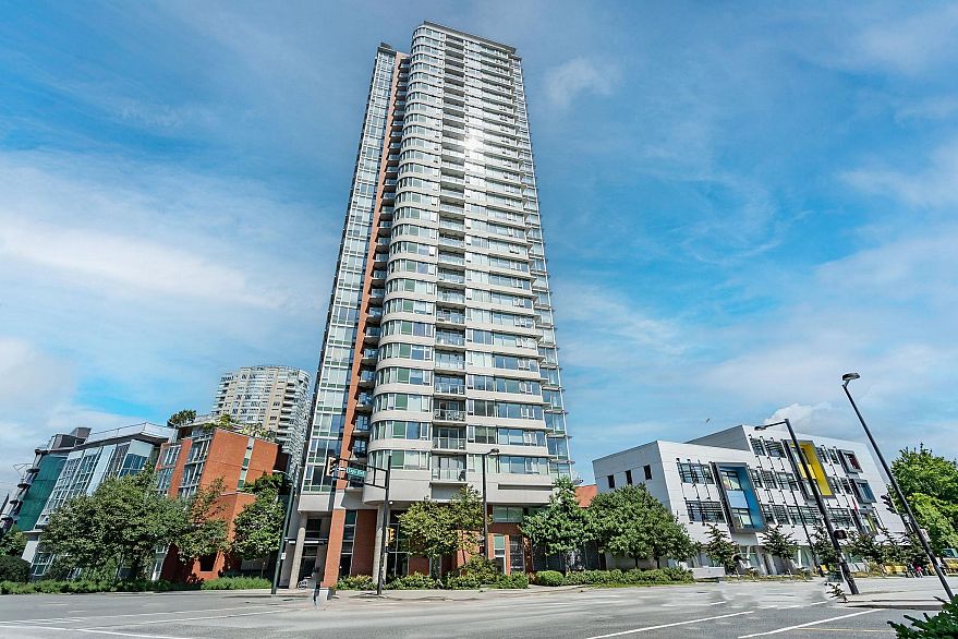 1609 688 Abbott Street