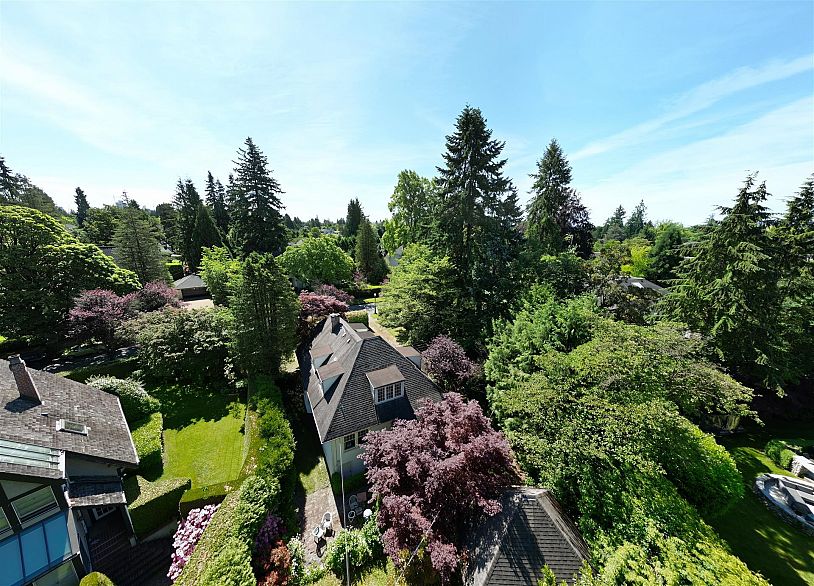 5549 Churchill Street