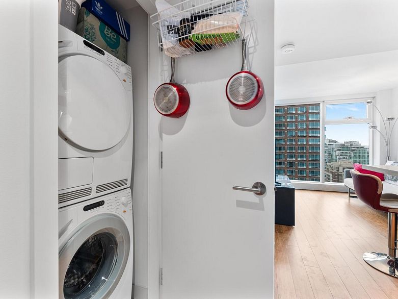 2011 777 Richards Street