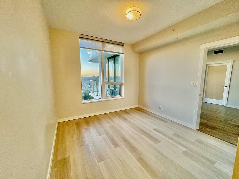 1602 3487 Binning Road