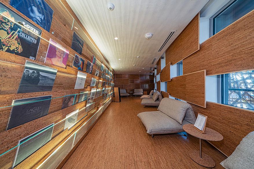 1203 1568 Alberni Street