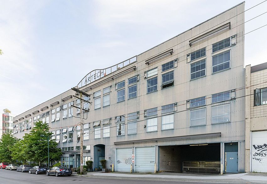 211 336 E 1st Avenue