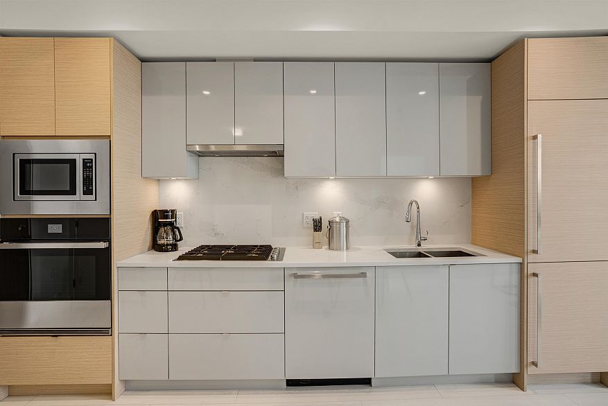 2308 3438 Sawmill Crescent