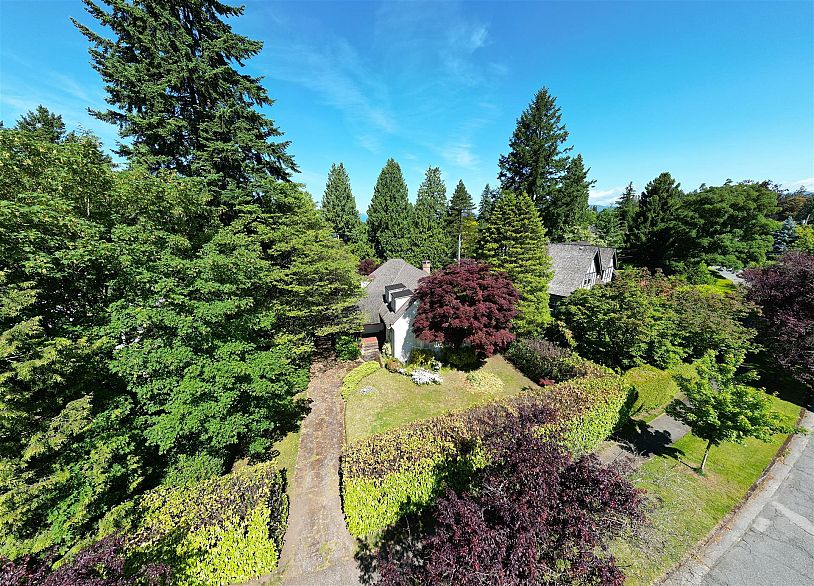 5549 Churchill Street