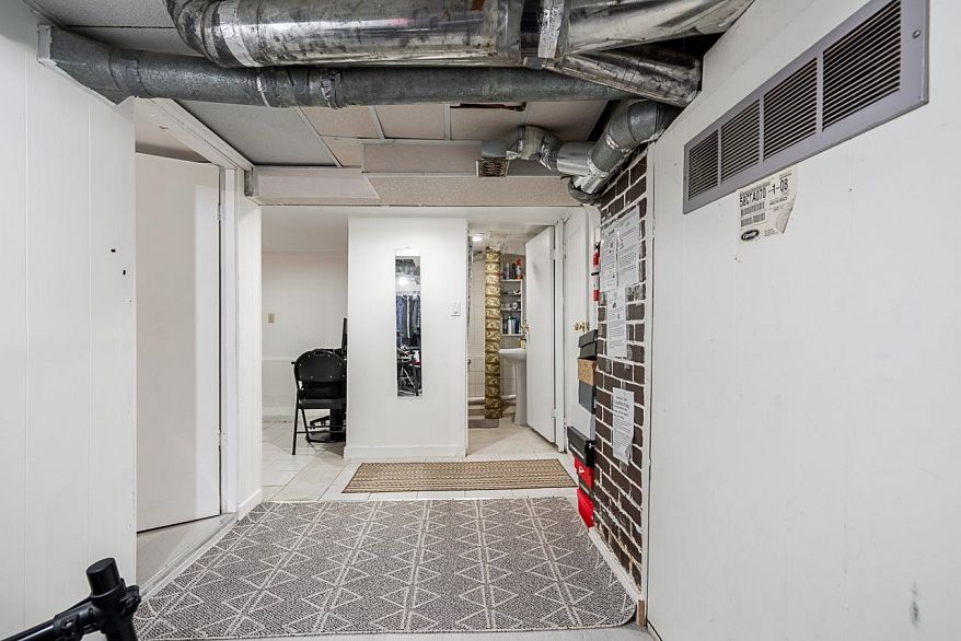 486 E King Edward Avenue