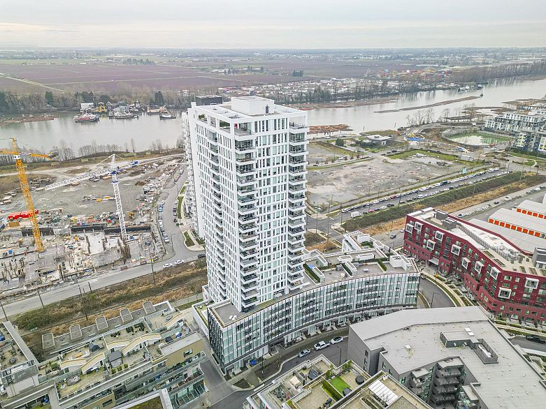 2308 3438 Sawmill Crescent