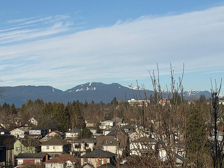 803 8555 Granville Street