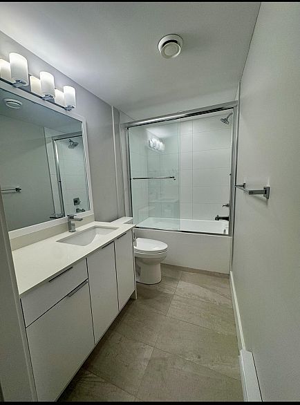 302 3050 Kingsway Road