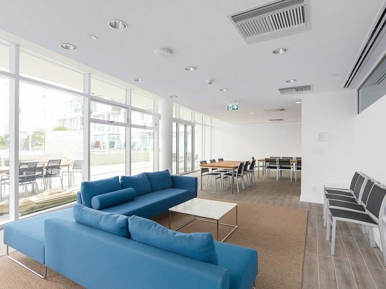 1505 4638 Gladstone Street