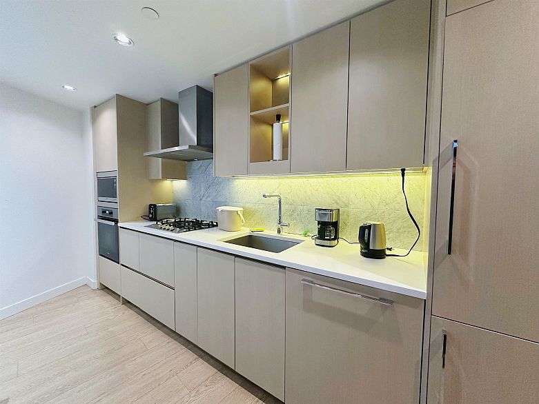 1505 89 Nelson Street