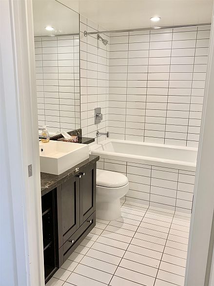 211 4818 Eldorado Mews