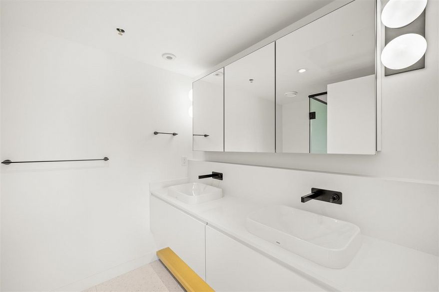 32 530 W 28th Avenue