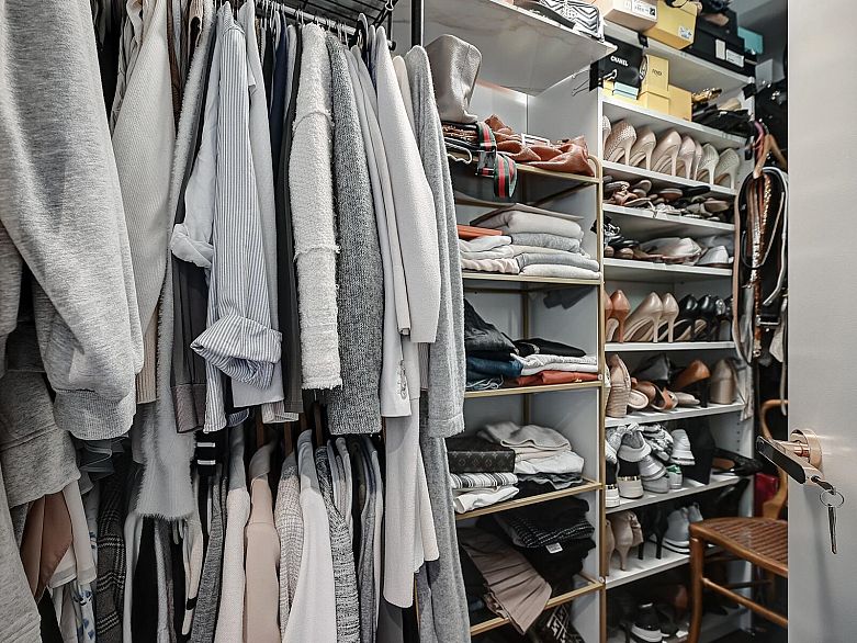 803 8555 Granville Street