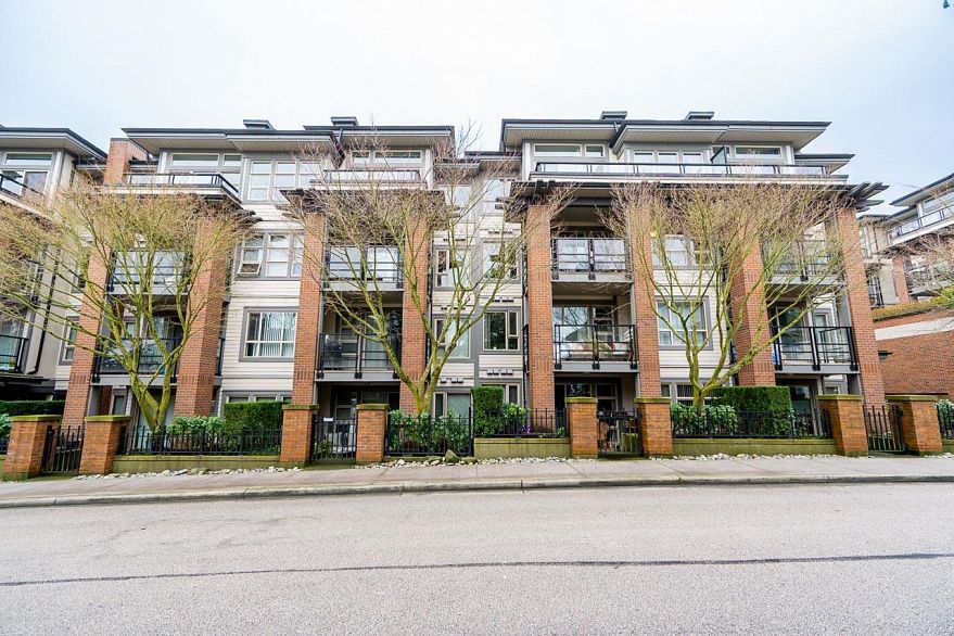 326 738 E 29th Avenue