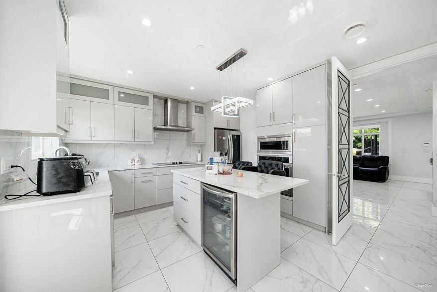 4841 Dumfries Street