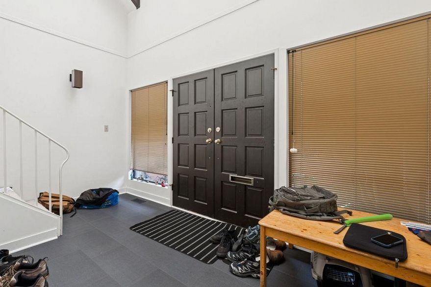 6626 Turnberry Crescent