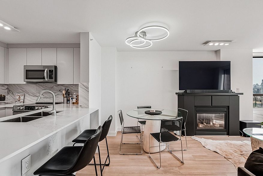 402 1003 Pacific Street