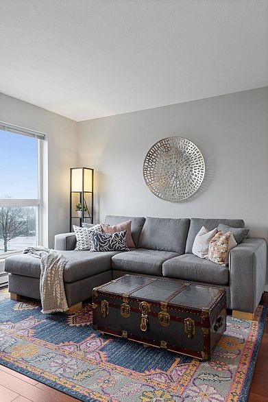 412 2891 E Hastings Street