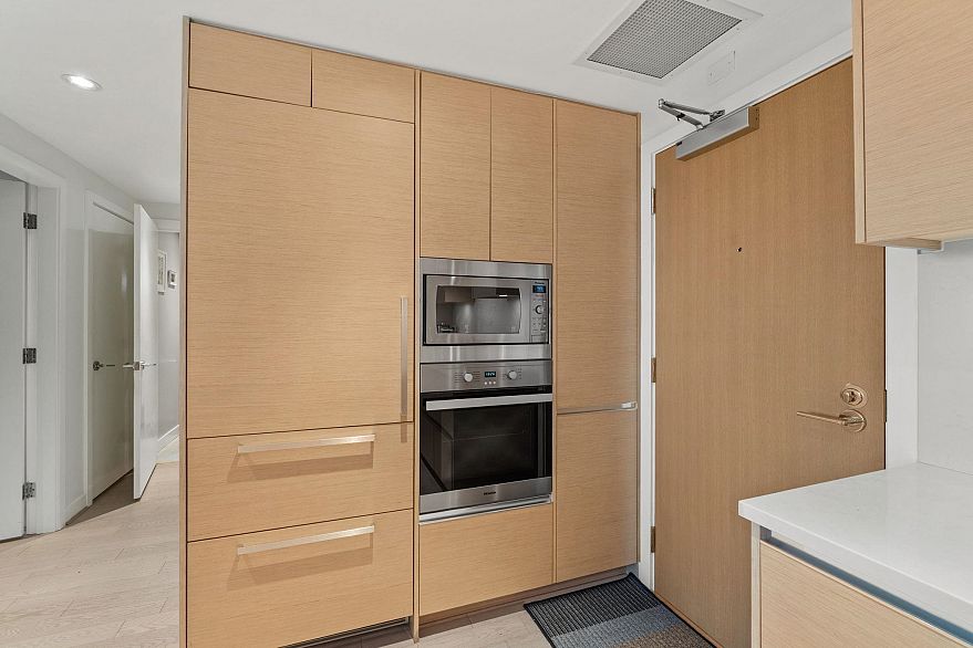 306 505 W 30th Avenue