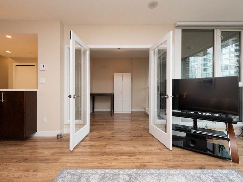 706 189 National Avenue