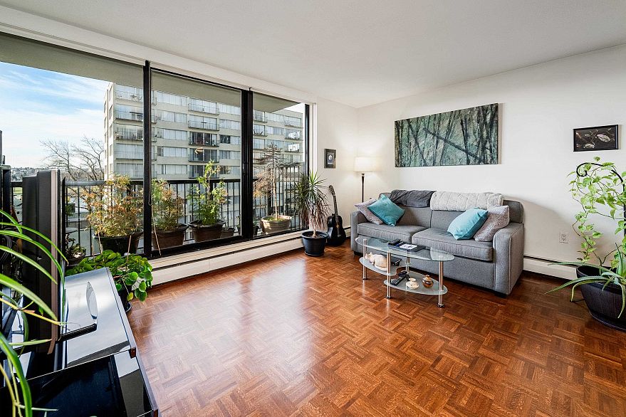 308 1330 Harwood Street