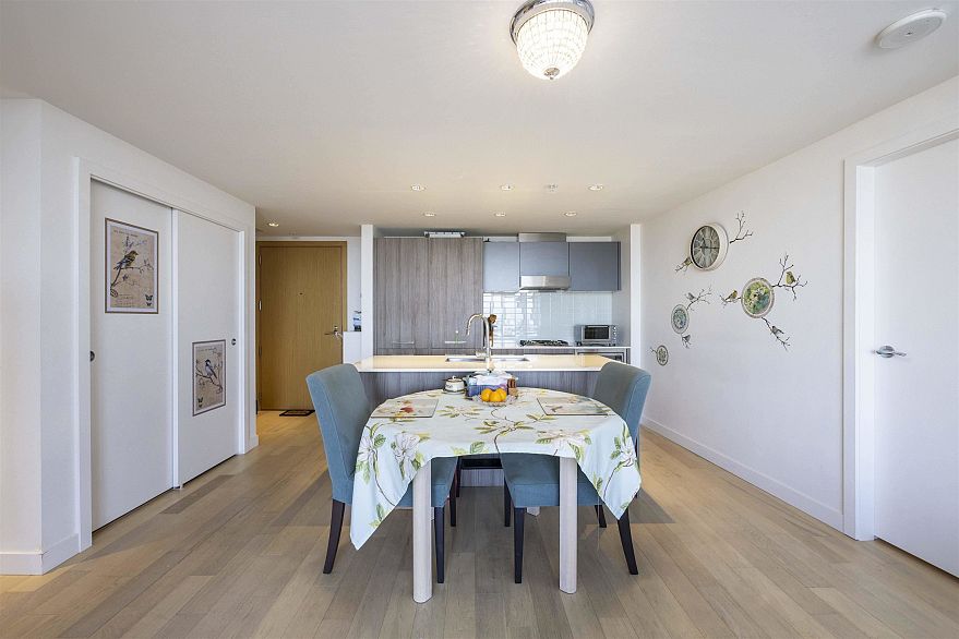 1505 4638 Gladstone Street